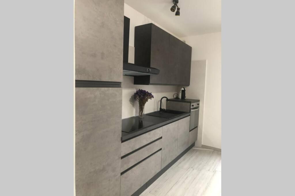Nuovo Appartamento Elegante,Curato Nei Dettagli Decimomannu Exterior photo